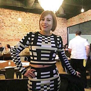 Meet your Posher, Monica